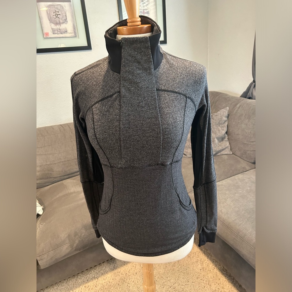 Lululemon Base Runner 1/2 Zip